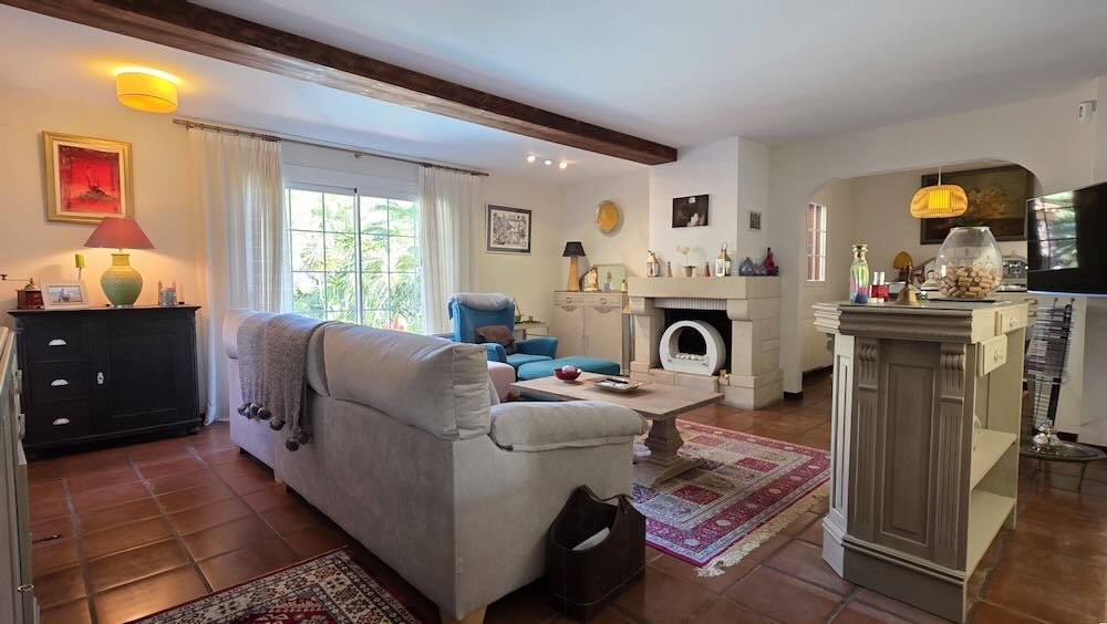 Property 2438 - Image 43